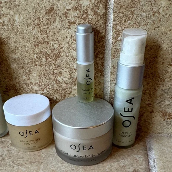 Sea Skincare Collection - Green and Cream - Picture 3 of 3